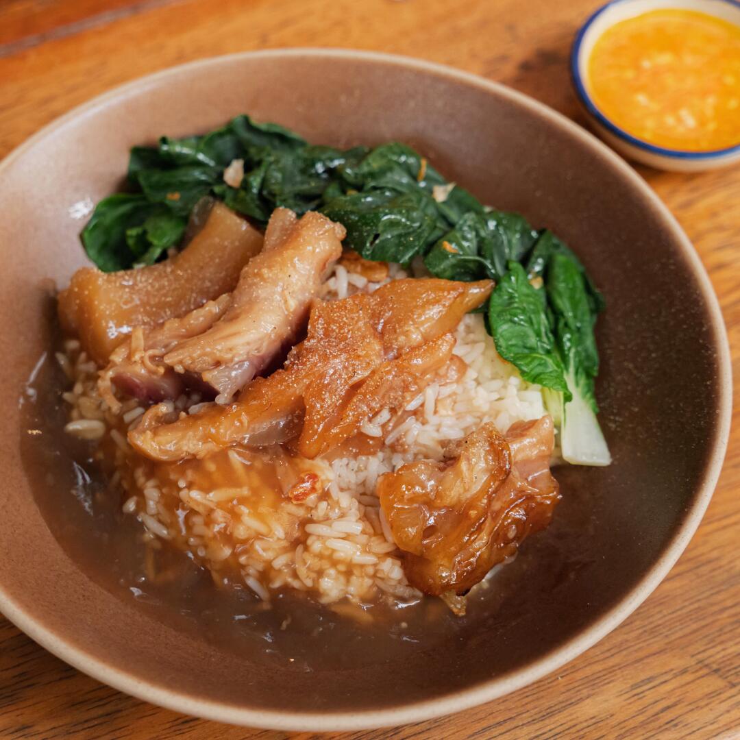 Rice with Braised Beef Tendon